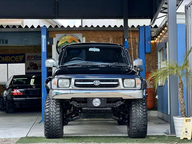 Toyota Hilux 3