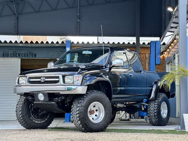 Toyota Hilux 4