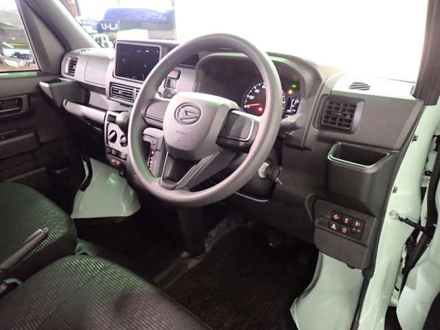 Daihatsu Hijet Cargo 11