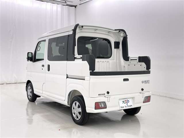 Daihatsu Hijet Deck Van 5