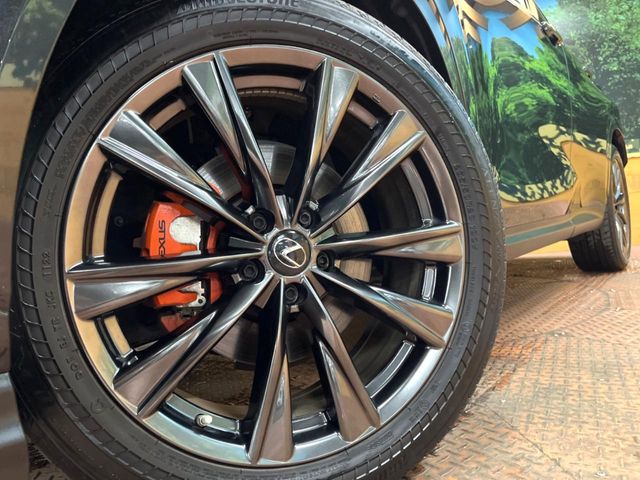 Lexus NX 12