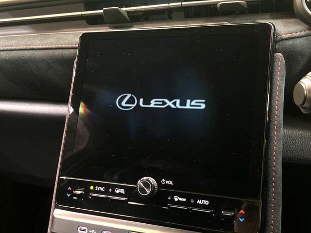 Lexus LBX 3