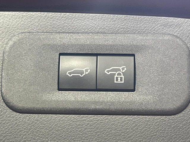 Lexus NX 8