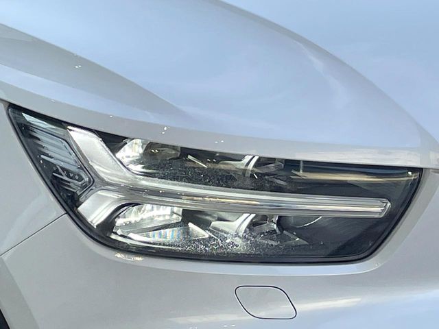 Volvo XC40 12