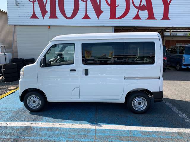 Daihatsu Hijet Cargo 8