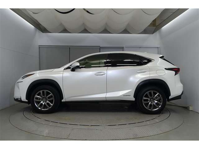 Lexus NX 2