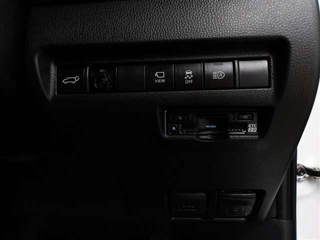 Toyota Harrier 9