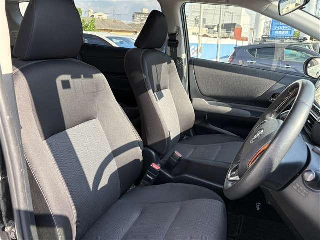 Toyota Sienta 3