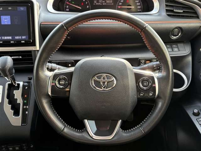 Toyota Sienta 8