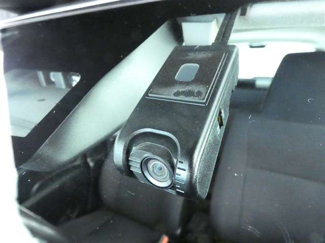 Toyota Succeed Van 3