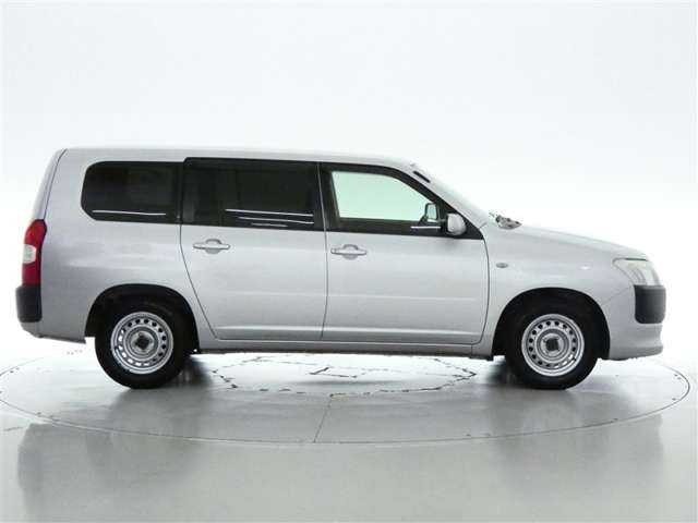 Toyota Succeed Van 7