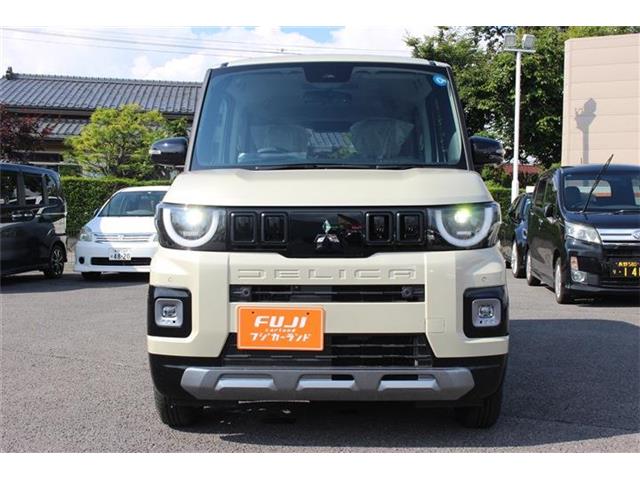 Mitsubishi Delica Mini 8