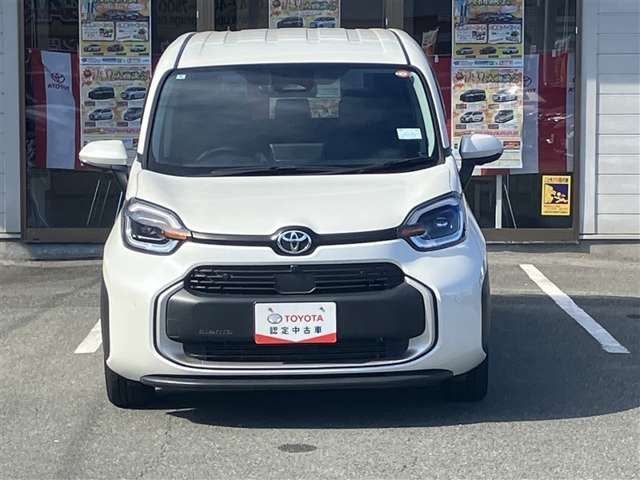Toyota Sienta 11