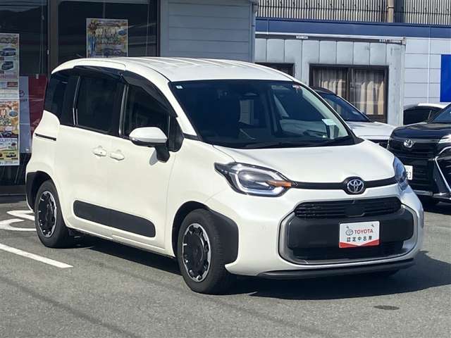 Toyota Sienta 10