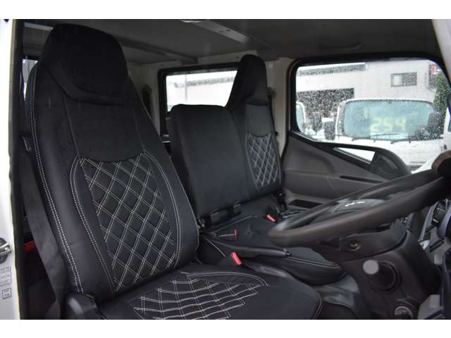 Mitsubishi Fuso Canter 11