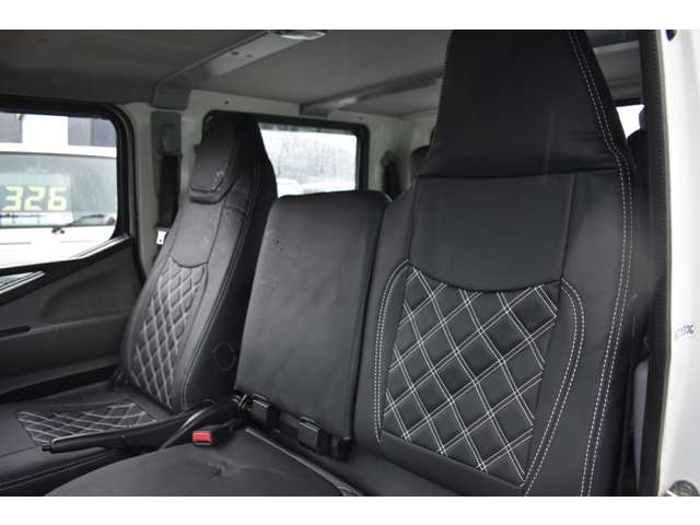 Mitsubishi Fuso Canter 12