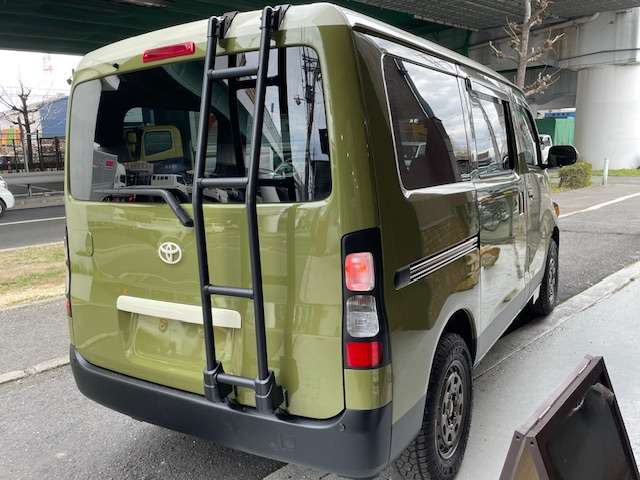 Toyota Town Ace Van 7