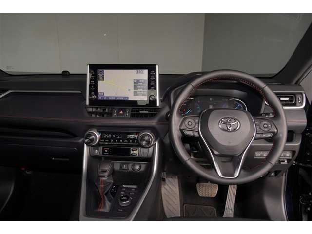 Toyota RAV4 PHV 3