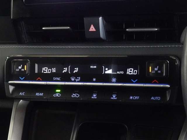 Toyota Noah 12