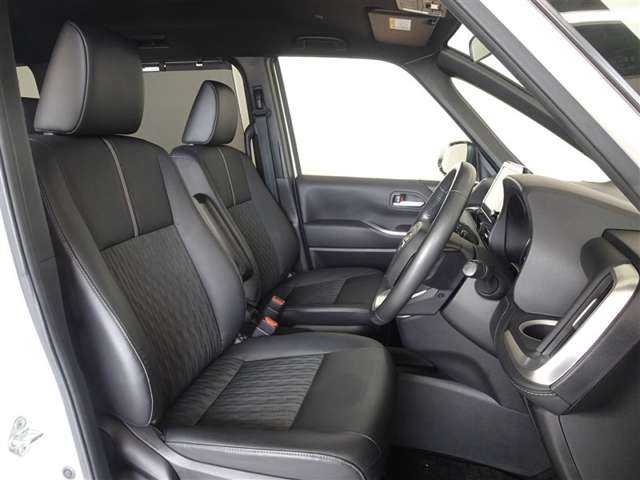 Toyota Noah 4