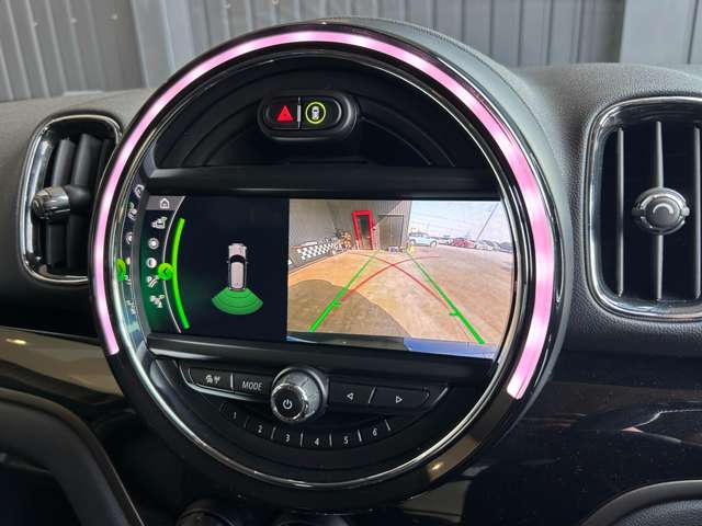 MINI Crossover 9