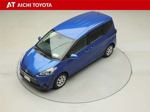 Toyota Sienta 10