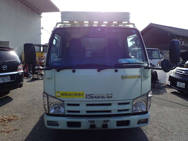 Isuzu Elf 2