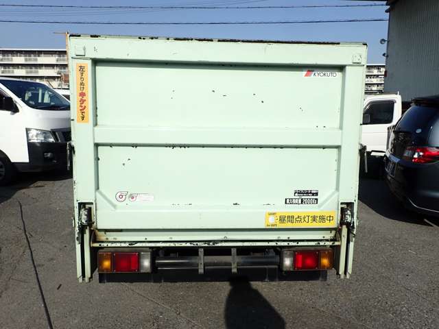 Isuzu Elf 5