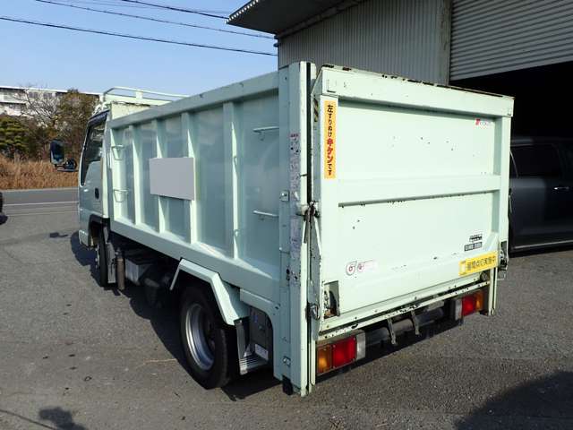 Isuzu Elf 6