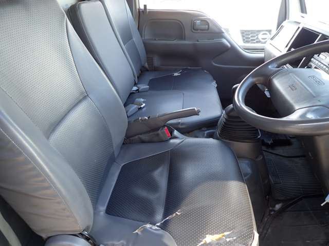 Isuzu Elf 10