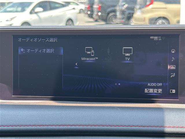 Lexus UX 5