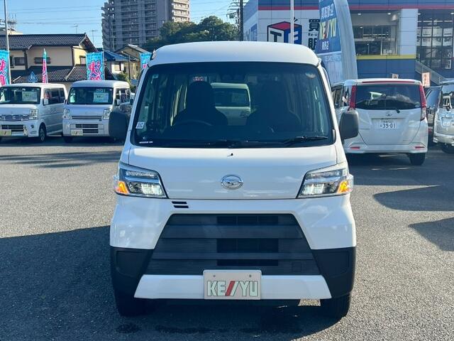 Daihatsu Hijet Cargo 3