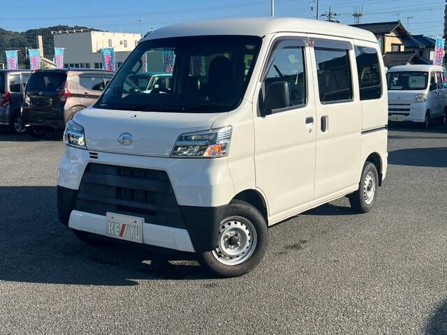 Daihatsu Hijet Cargo 8
