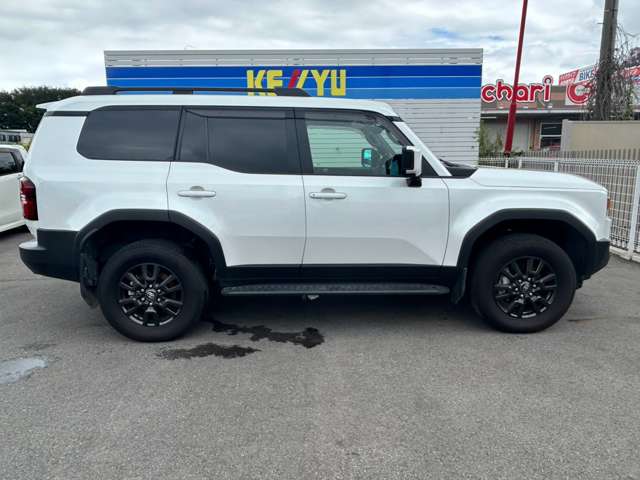 Toyota Land Cruiser 250 11