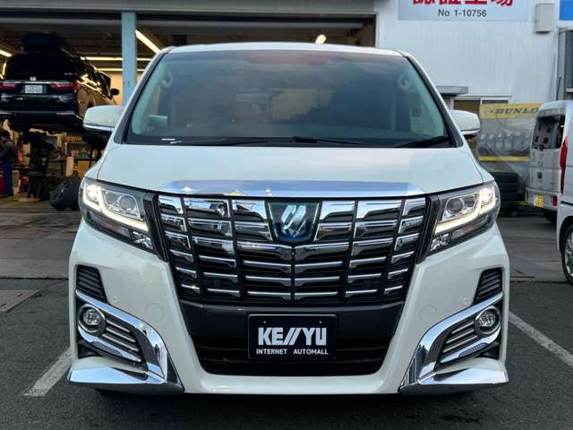 Toyota Alphard 6