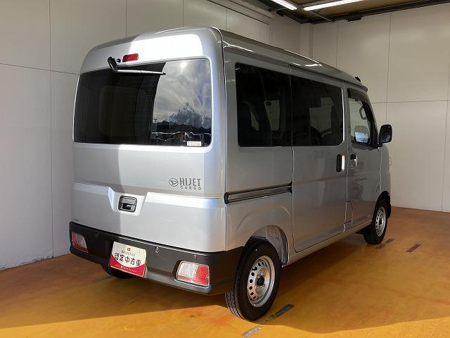 Daihatsu Hijet Cargo 8