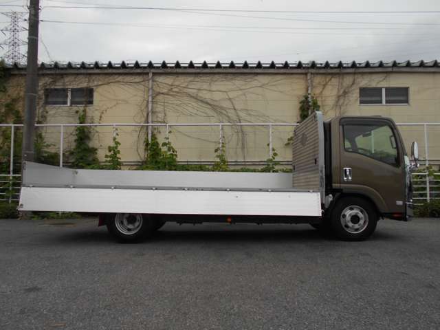 Isuzu Elf 5