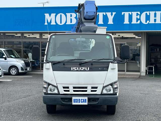 Isuzu Elf 3