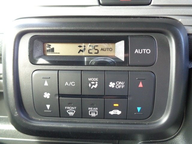Honda N-VAN 8