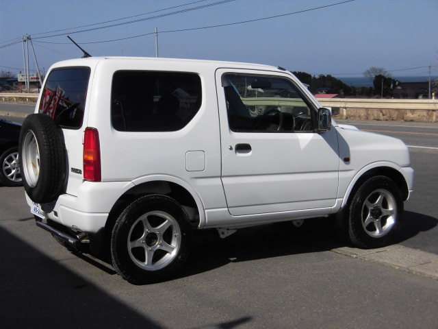 Mazda AZ-オフロード 7