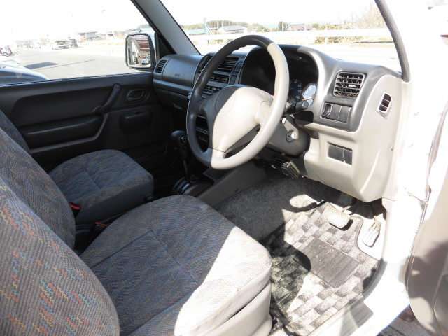 Mazda AZ-オフロード 9