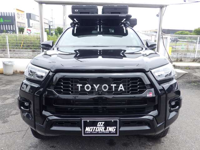 Toyota Hilux 9