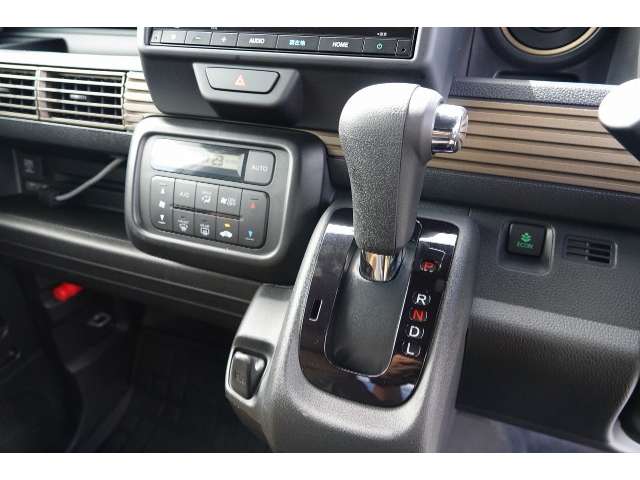Honda N-VAN 11