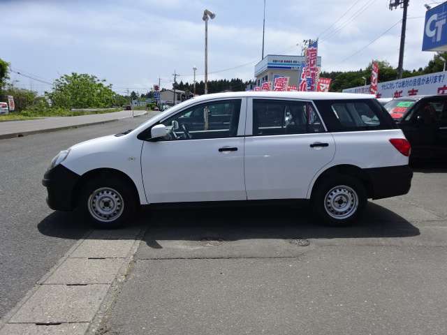 Nissan AD 6