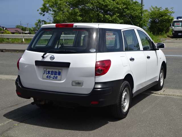Nissan AD 7