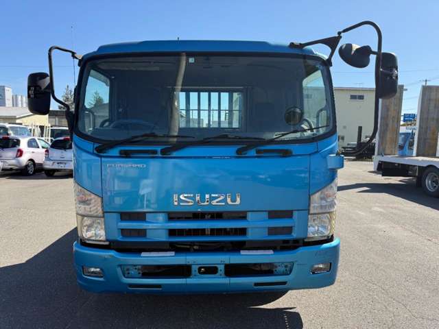 Isuzu Forward 3