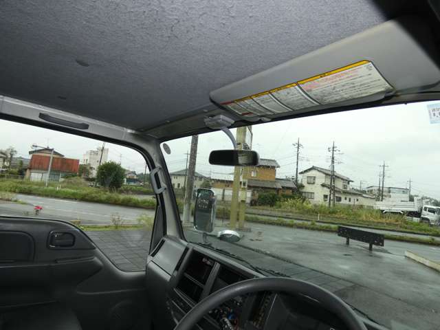 Isuzu Elf 13