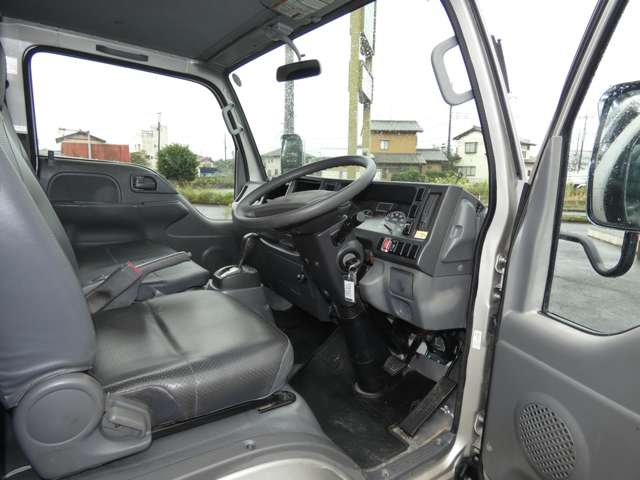 Isuzu Elf 10