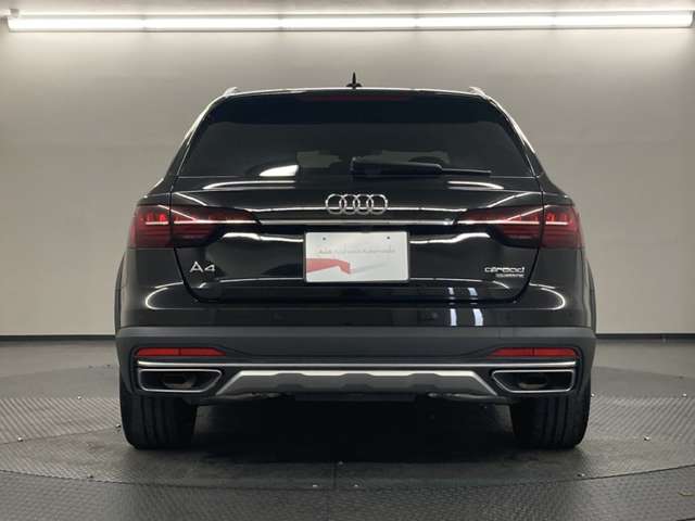 Audi A4 Allroad Quattro 4