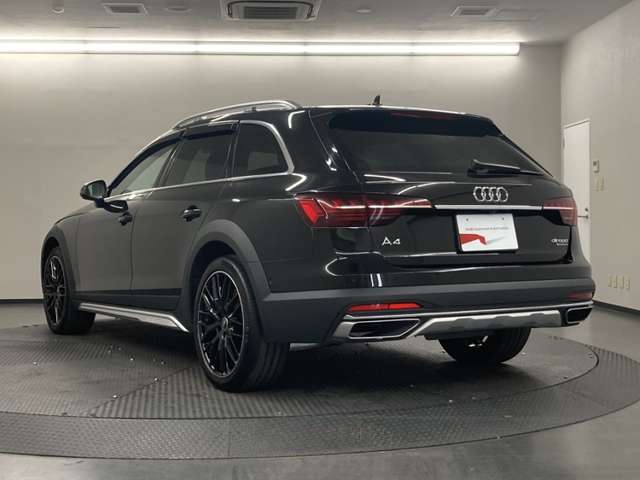 Audi A4 Allroad Quattro 8